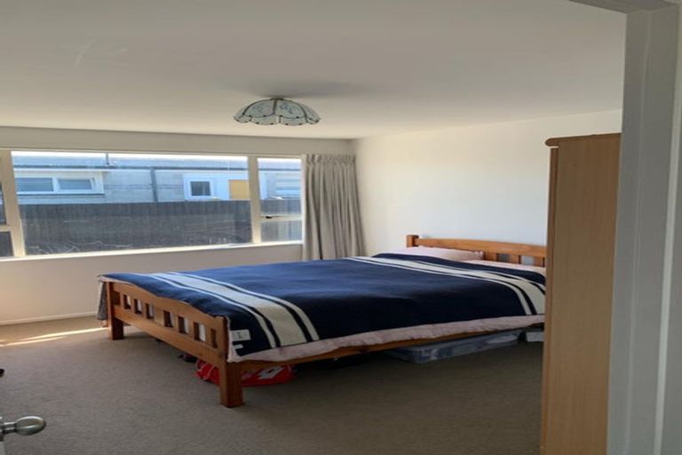 Photo of property in 1/25 Prestons Road, Redwood, Christchurch, 8051