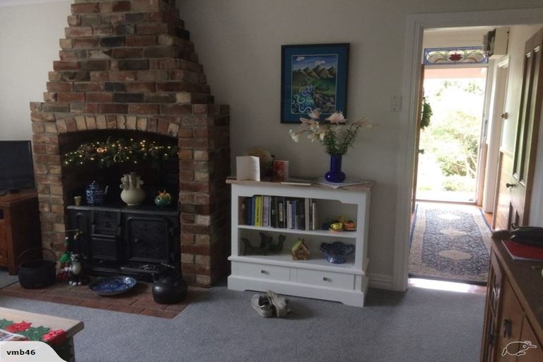 Photo of property in 4 College Road, Lyttelton, 8082