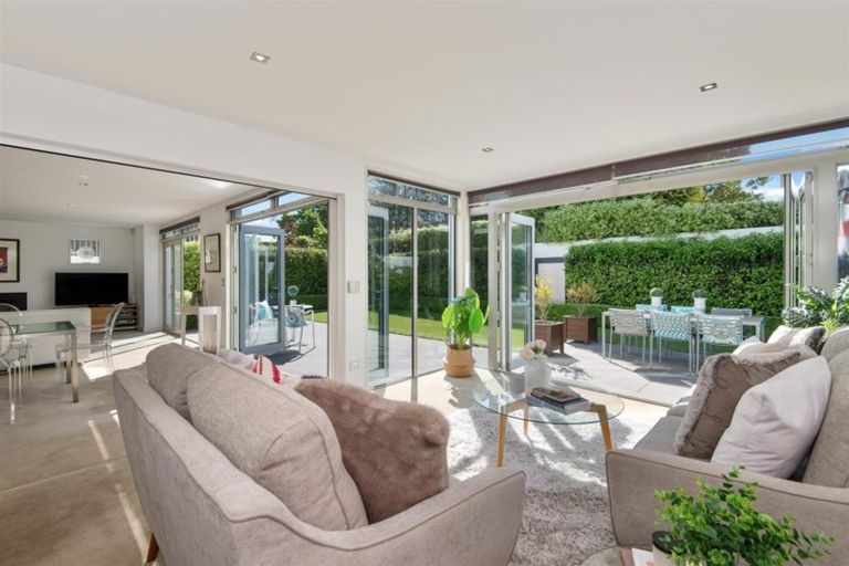 Photo of property in 9b Beverley Street, St Albans, Christchurch, 8014