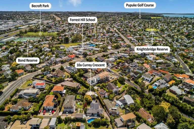 Photo of property in 10a Currey Crescent, Milford, Auckland, 0620