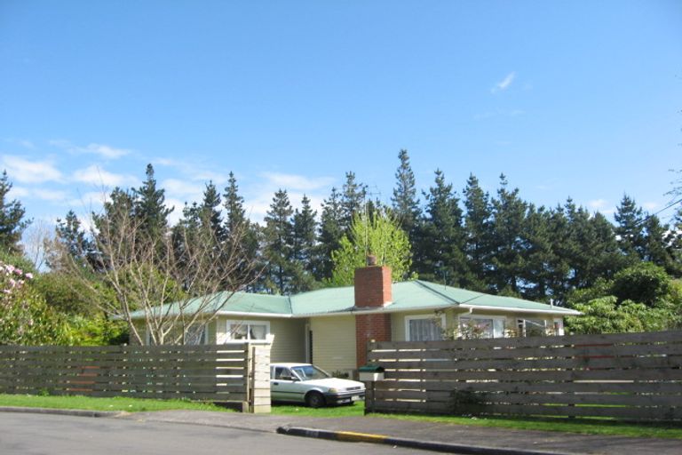 Photo of property in 20 Gordon Street, Glen Avon, New Plymouth, 4312