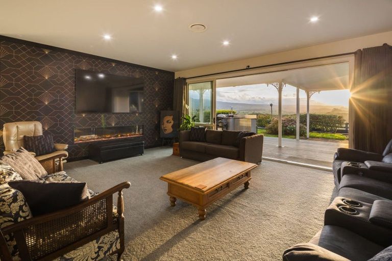 Photo of property in 300 Grove Road, Te Pahu, Hamilton, 3285