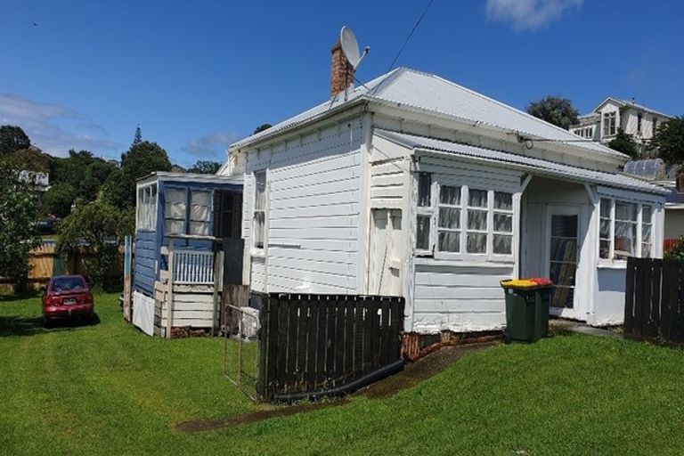 Photo of property in 7 Leicester Street, Patea, 4520