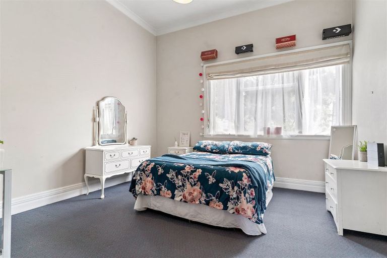 Photo of property in 75 Lincoln Road, Masterton, 5810