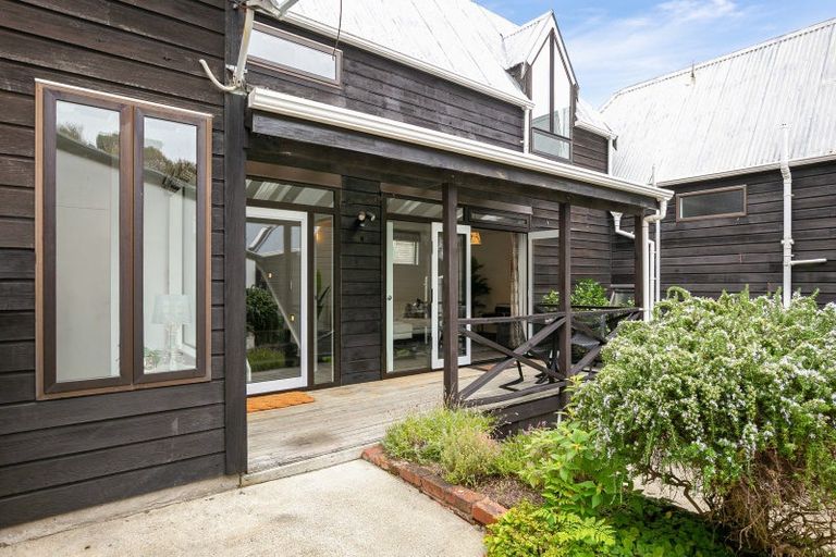 Photo of property in 90 Majoribanks Street, Mount Victoria, Wellington, 6011