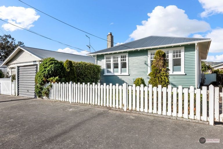 Photo of property in 24 Collins Street, Petone, Lower Hutt, 5012