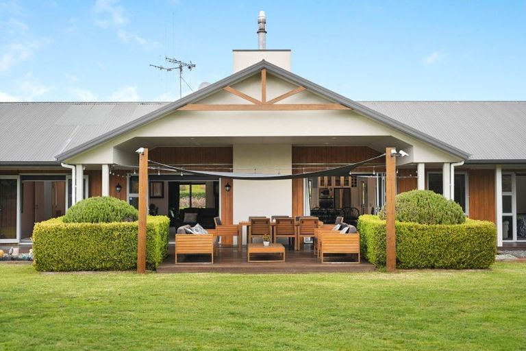 Photo of property in 15 Lissette Road, Newstead, Hamilton, 3286