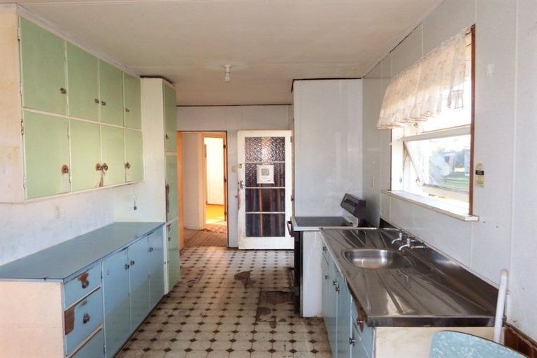 Photo of property in 15 Vera Street, Marton, 4710