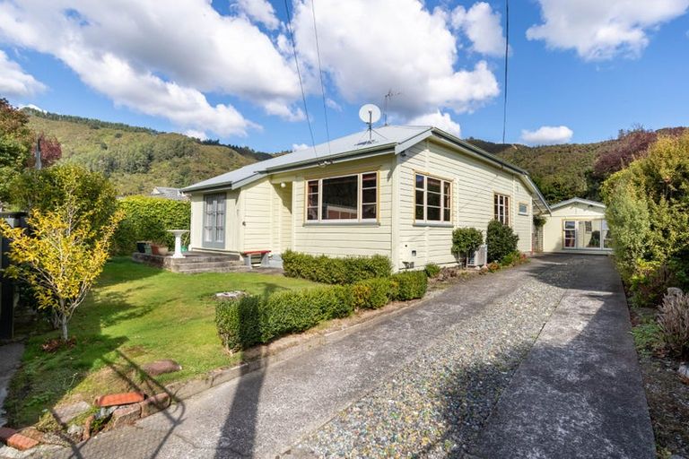 Photo of property in 164 Rata Street, Naenae, Lower Hutt, 5011