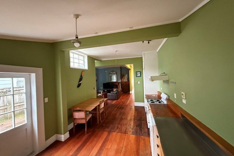 Photo of property in 35 Palmer Street, Aro Valley, Wellington, 6011