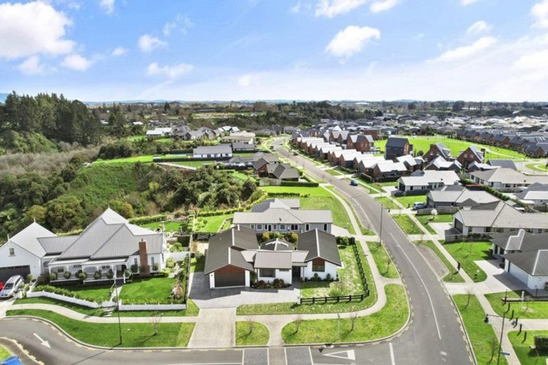 Photo of property in 2 Clifford Close, Leamington, Cambridge, 3432