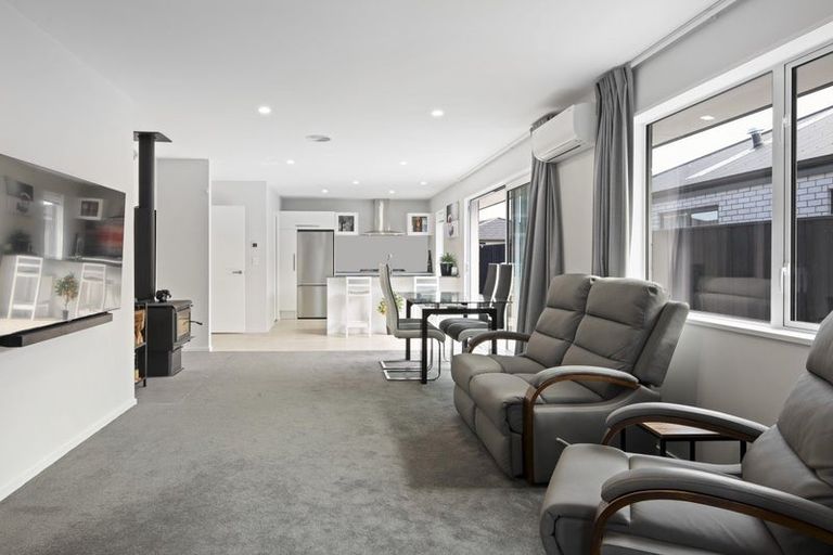 Photo of property in 13 Higgins Street, Woodend, 7610