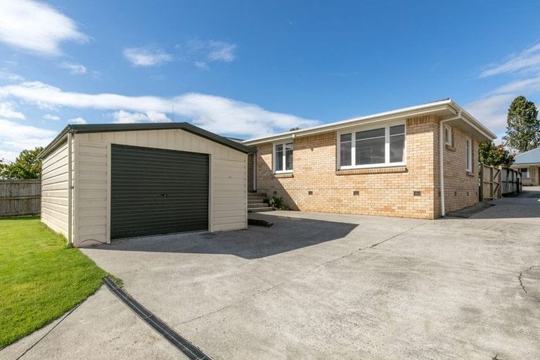 Photo of property in 21 Aberdeen Drive, Dinsdale, Hamilton, 3204