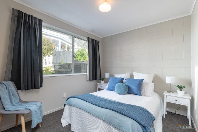 Photo of property in 6a Quinn Grove, Ranui, Porirua, 5024