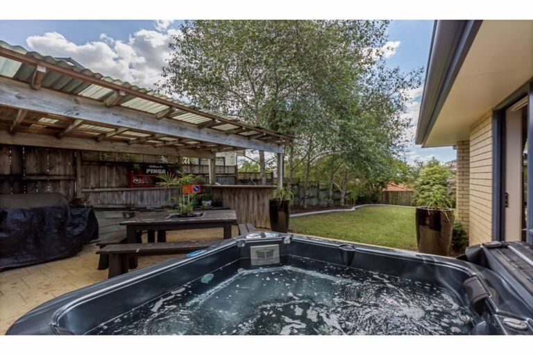 Photo of property in 98 Greenhithe Road, Greenhithe, Auckland, 0632