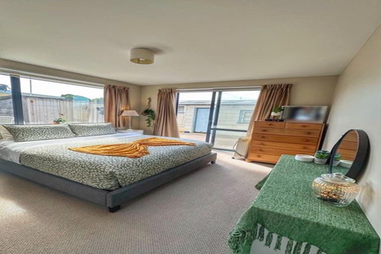 Photo of property in 64 Keppel Street, New Brighton, Christchurch, 8083