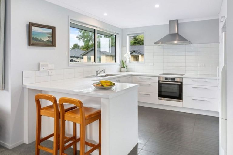 Photo of property in 2 Long Acre Close, Katikati, 3129