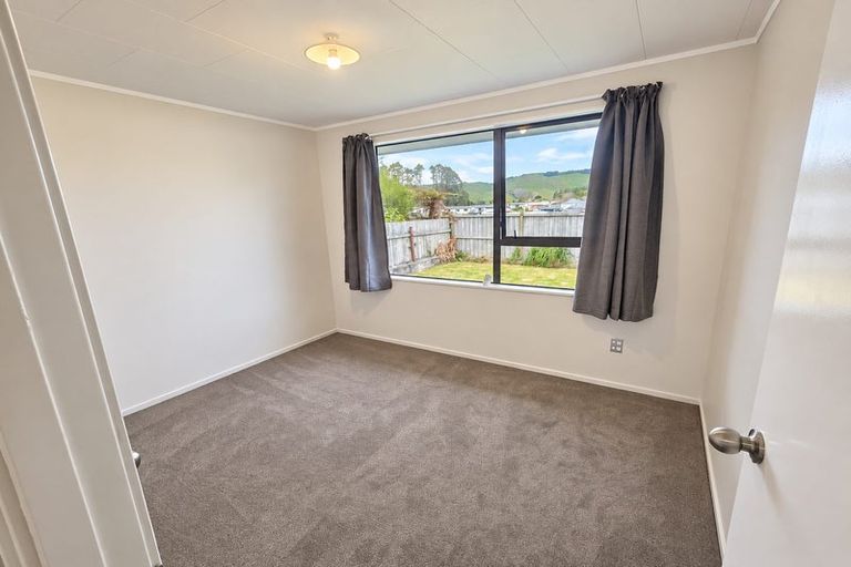Photo of property in 12 Crystal Place, Pukehangi, Rotorua, 3015