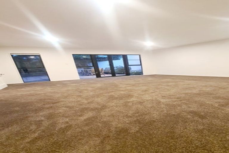 Photo of property in 10b Swanleigh Place, Ilam, Christchurch, 8041