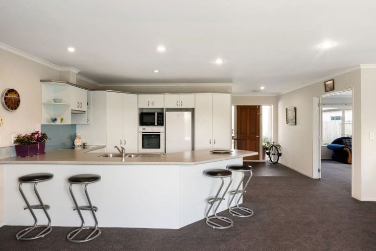 Photo of property in 13 Rosewood Court, Huntington, Hamilton, 3210