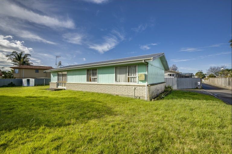 Photo of property in 37 Elliott Street, Taradale, Napier, 4112