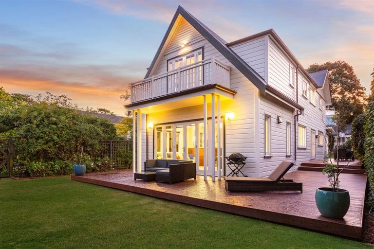 Photo of property in 60a Hobson Street, Thorndon, Wellington, 6011