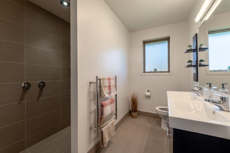 Photo of property in 65 Oteramika Road, Rockdale, Invercargill, 9812