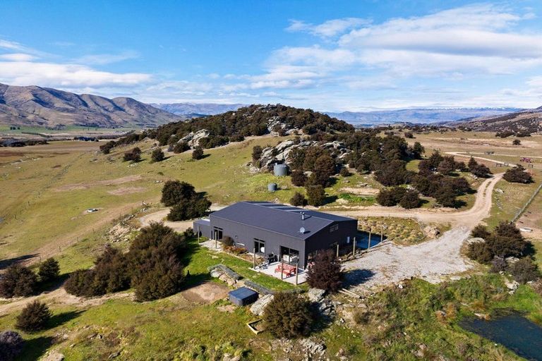 Photo of property in 24 Puninga Lane, Queensberry, Cromwell, 9383