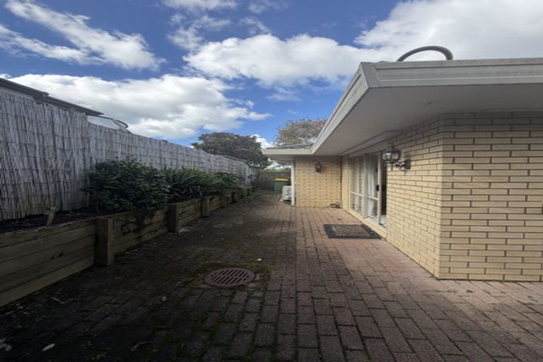 Photo of property in 5a Thurston Place, Bucklands Beach, Auckland, 2012