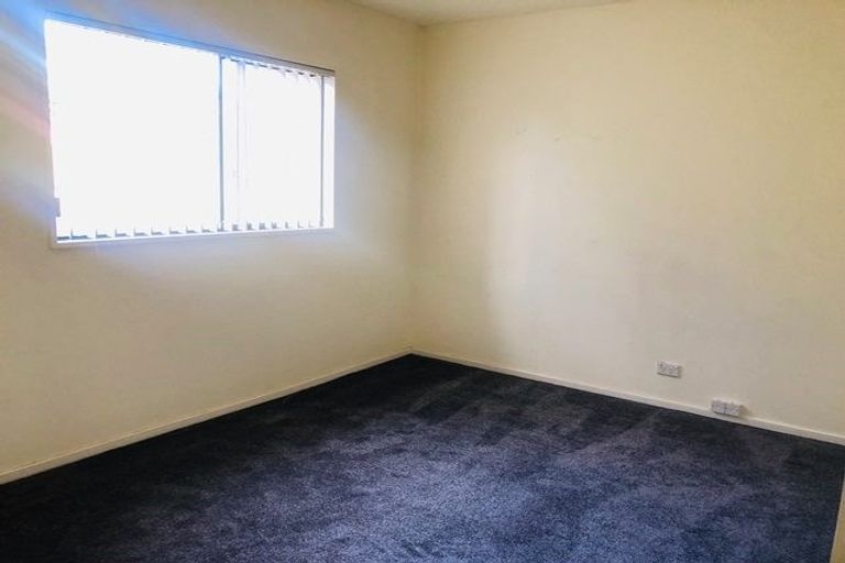 Photo of property in 44 Bluebird Crescent, Unsworth Heights, Auckland, 0632