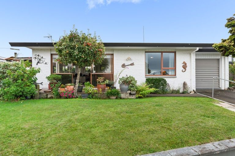 Photo of property in 1 Sunny Bay Road, Matua, Tauranga, 3110
