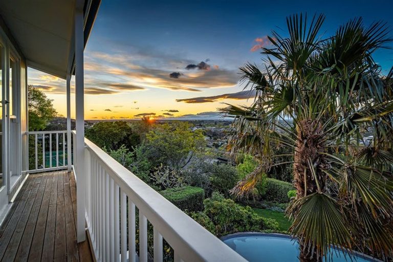 Photo of property in 21 Heaton Rhodes Place, Cashmere, Christchurch, 8022