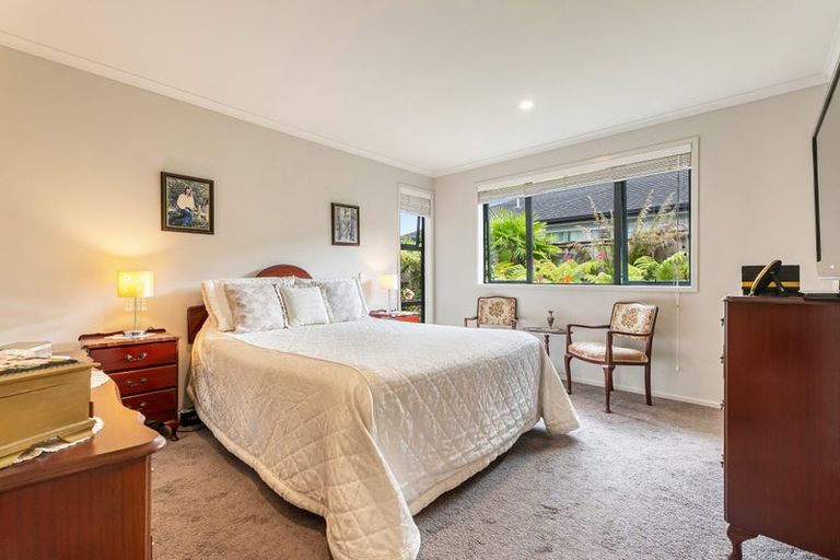 Photo of property in 24 Hooton Drive, Kumeu, 0810