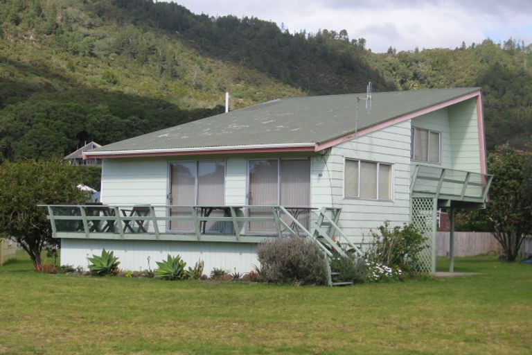 Photo of property in 32 Pauanui Beach Road, Pauanui, Hikuai, 3579