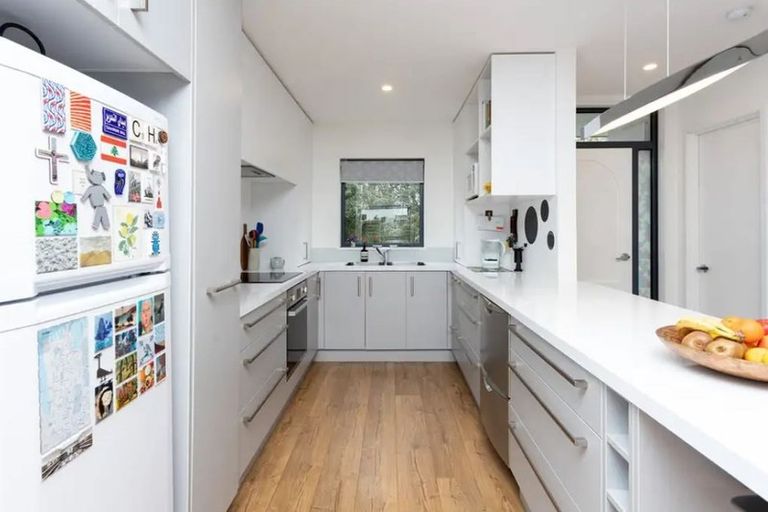 Photo of property in Cornwall Gardens, 3/27 Cornwall Street, St Albans, Christchurch, 8014