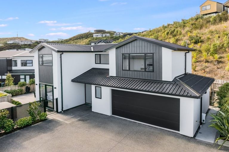 Photo of property in 29a Waitaria Terrace, Aotea, Porirua, 5024