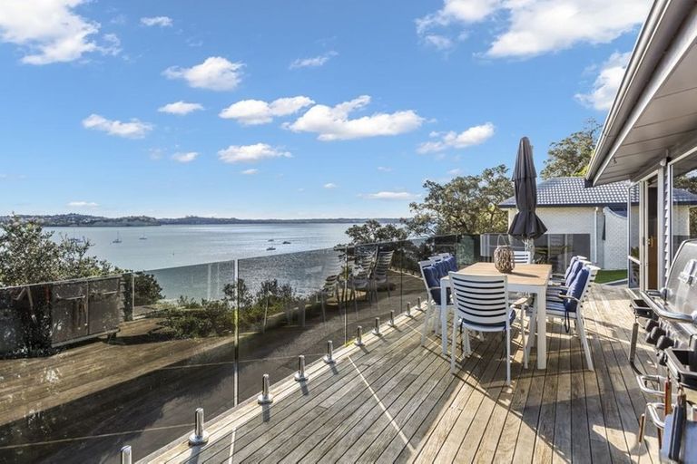Photo of property in 79 De Luen Avenue, Tindalls Beach, Whangaparaoa, 0930