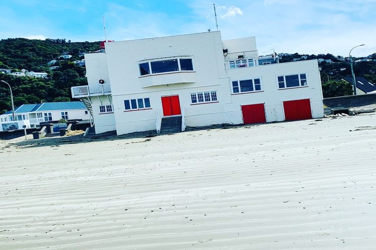 Photo of property in 17 Rua Street, Lyall Bay, Wellington, 6022