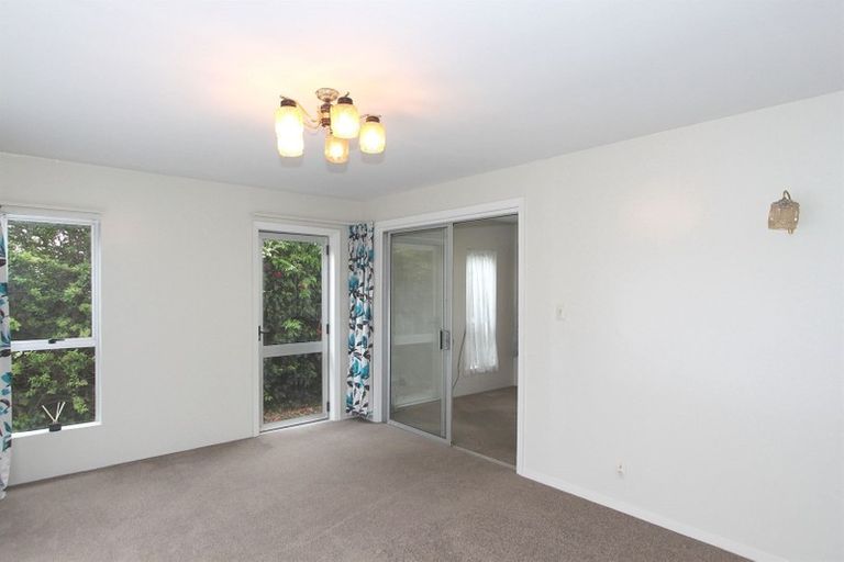 Photo of property in 63 Main Road, Redcliffs, Christchurch, 8081