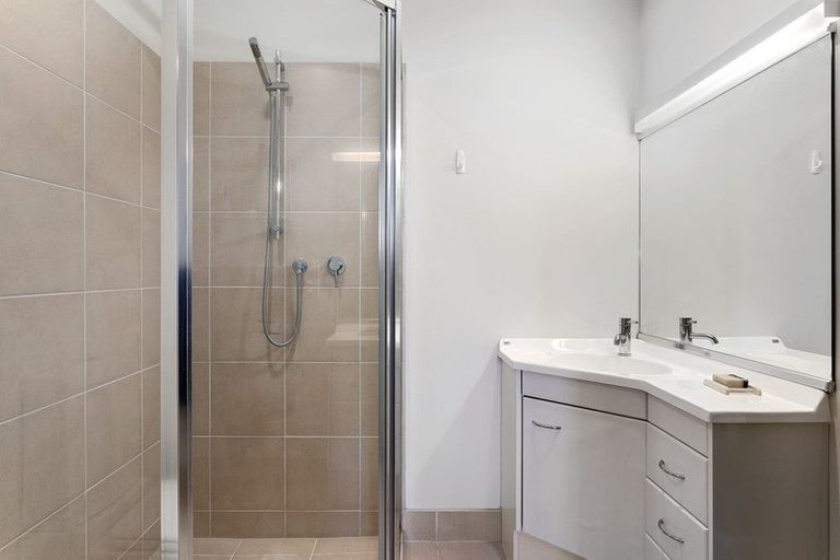 Photo of property in White Isle Apartments, 13/23 Quay Street, Whakatane, 3120