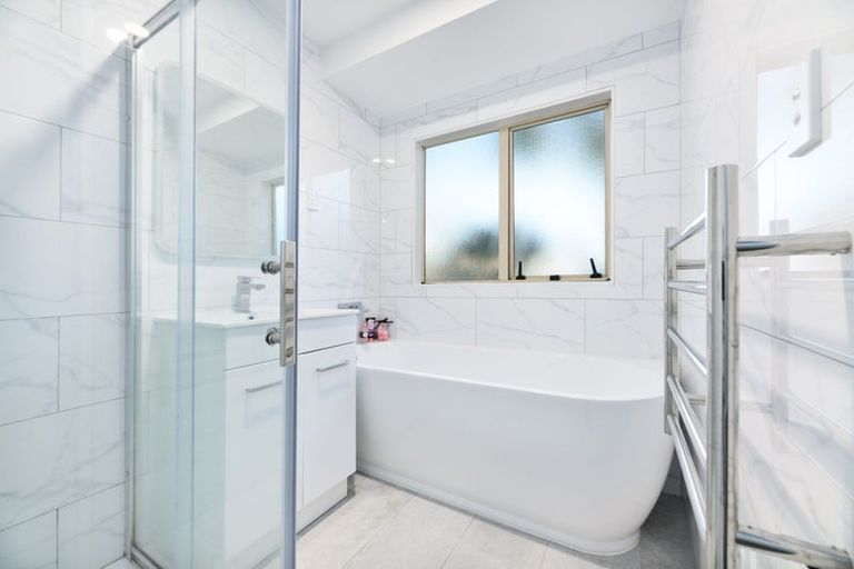 Photo of property in 50 Palomino Drive, Henderson, Auckland, 0612