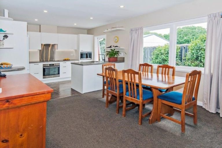 Photo of property in 12 Lee Street, Southbridge, 7602