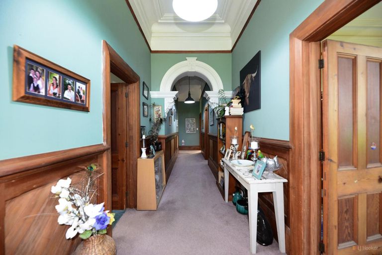 Photo of property in 66 Timaru Road, Waimate, 7924