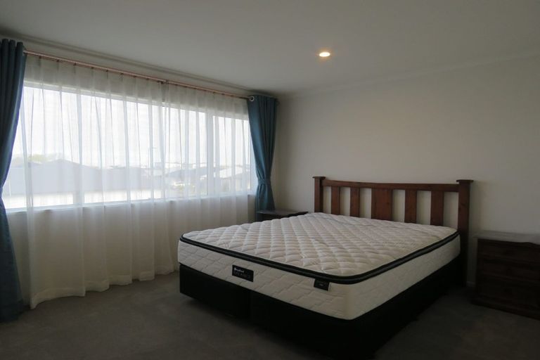 Photo of property in 11 George West Square West, Wigram, Christchurch, 8025