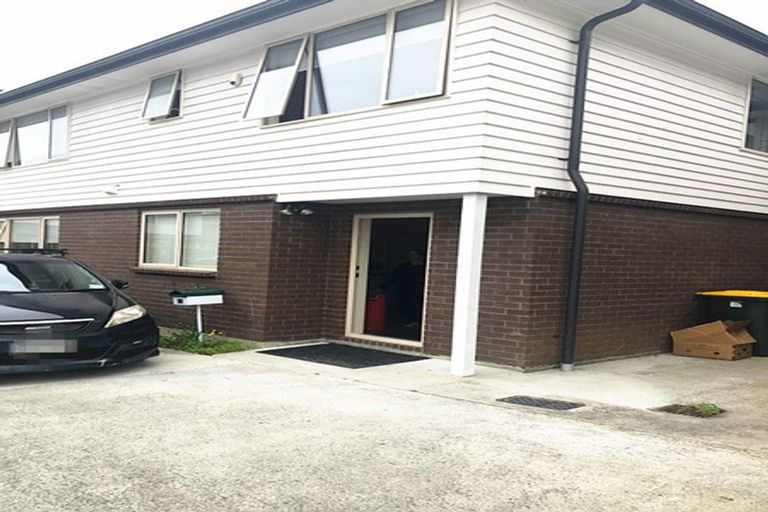 Photo of property in 28 Akeake Lane, Manurewa, Auckland, 2102