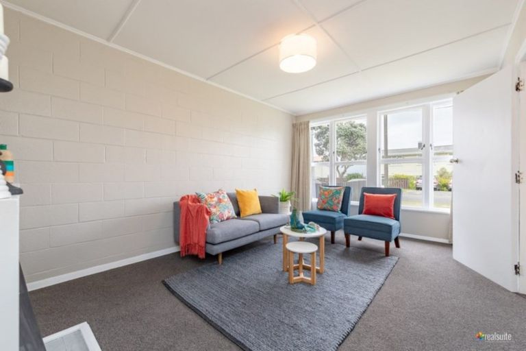 Photo of property in 21a Miranda Street, Cannons Creek, Porirua, 5024