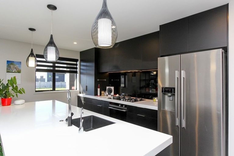 Photo of property in 40 Cyrus Street, Whalers Gate, New Plymouth, 4310