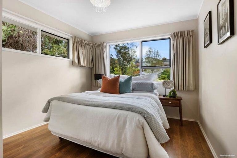 Photo of property in 18 Contessa Drive, Glenfield, Auckland, 0629