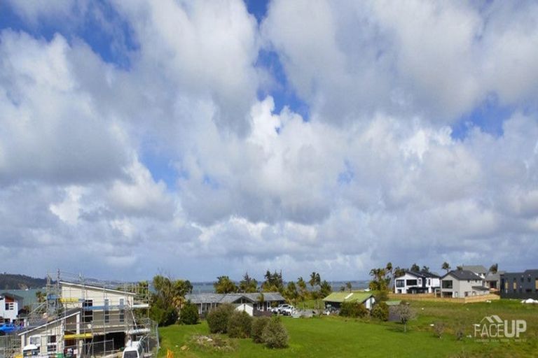 Photo of property in 14 Habitat Place, Hobsonville, Auckland, 0616