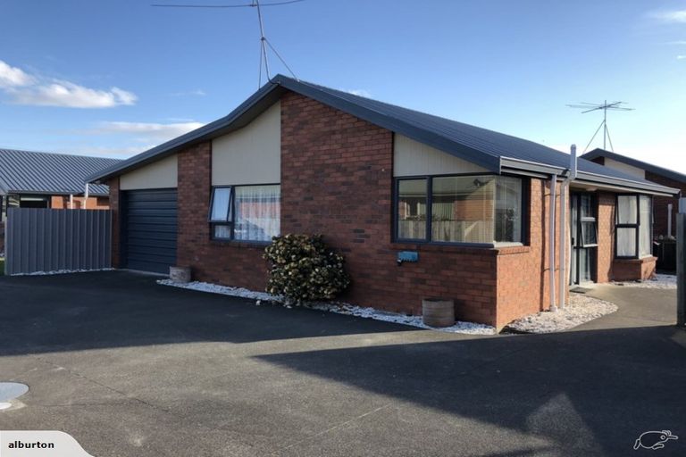 Photo of property in 76 Bainfield Road, Waikiwi, Invercargill, 9810
